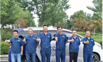 青島空壓機維修服務(wù)人員