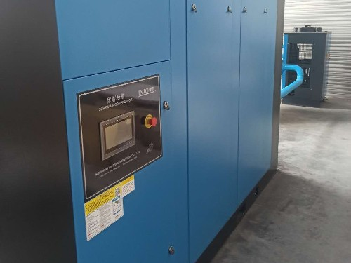 又一臺優(yōu)耐特斯空壓機正式安裝完成，投入生產(chǎn)！